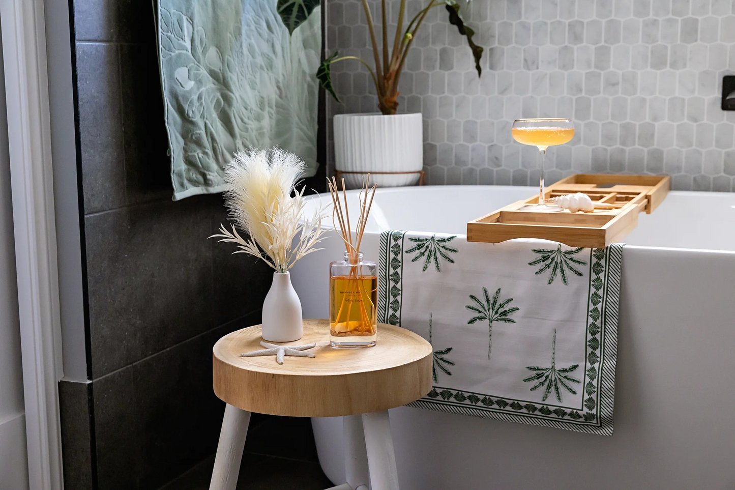 Bramble Bay Stunning Diffusers & Candles