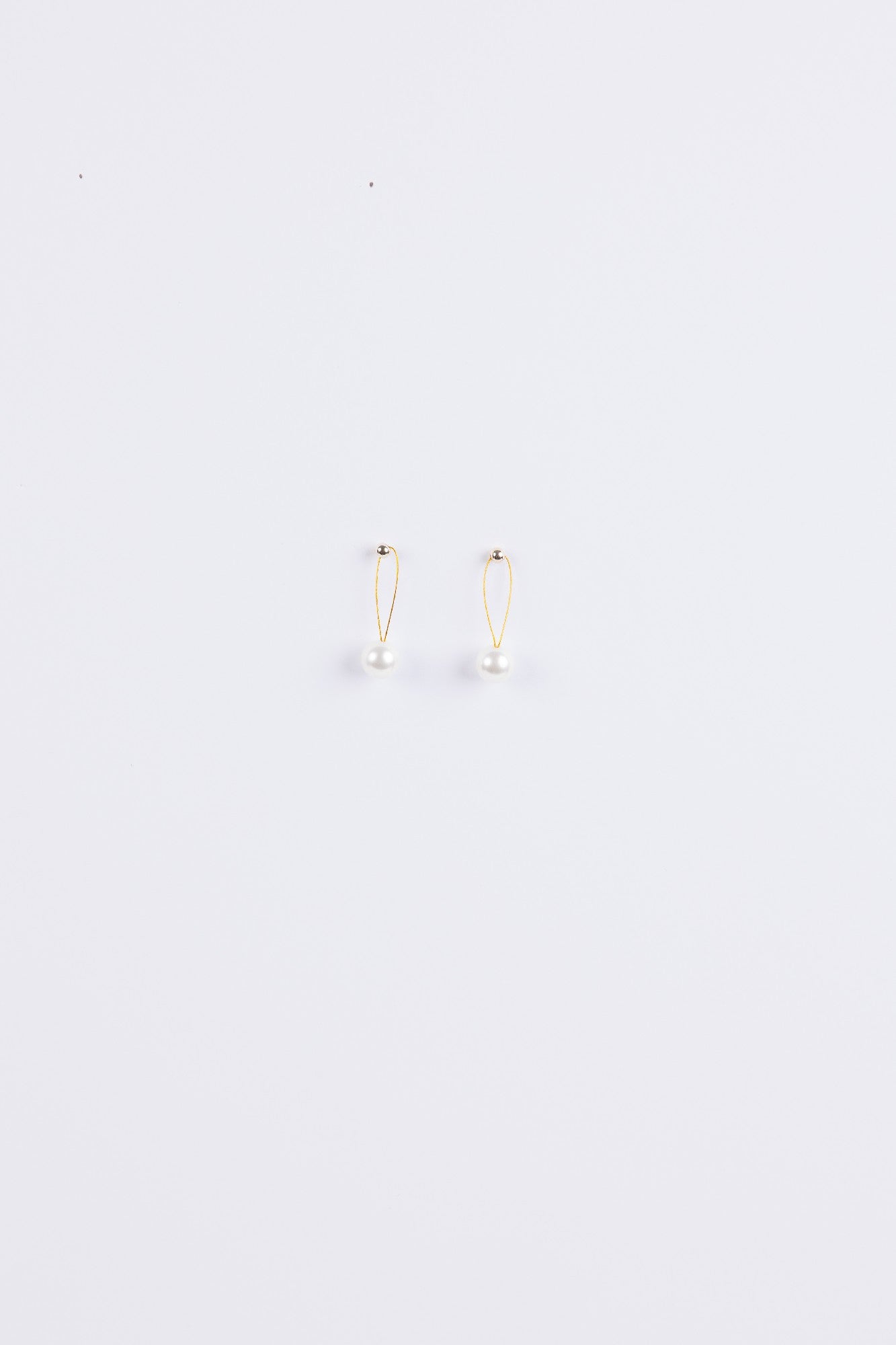 Holiday Trading Co Earrings "Dora" Gold