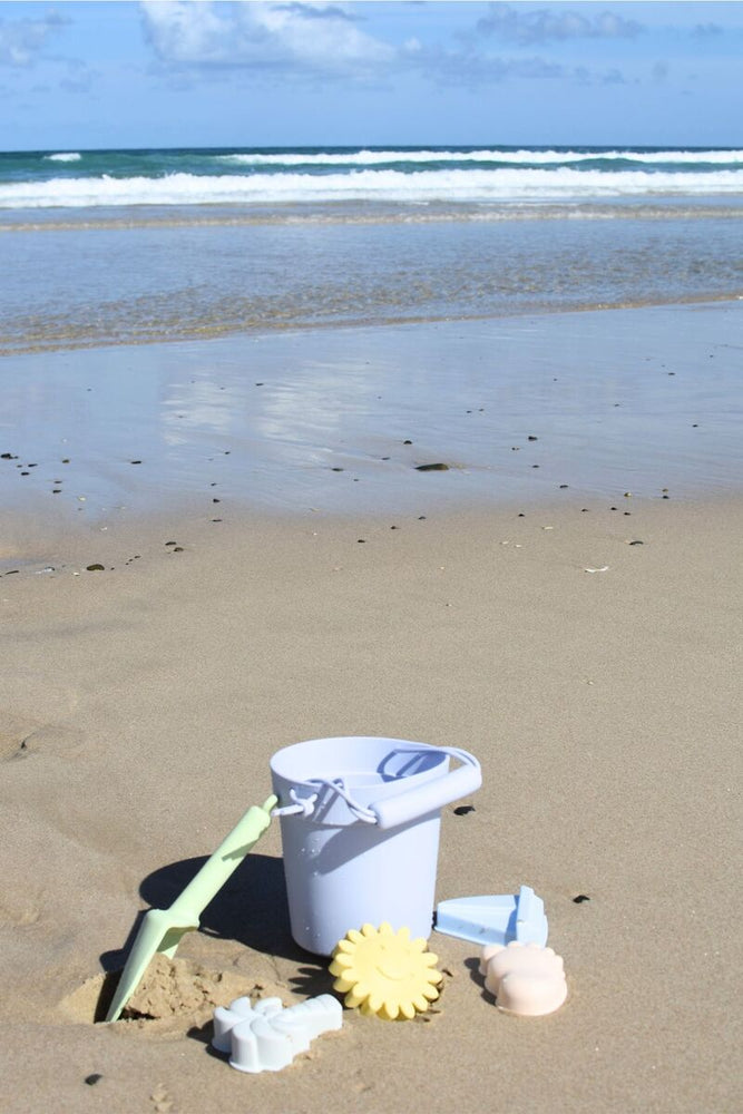 
                      
                        6pce Silicone Beach Set in Pastel Gelato
                      
                    