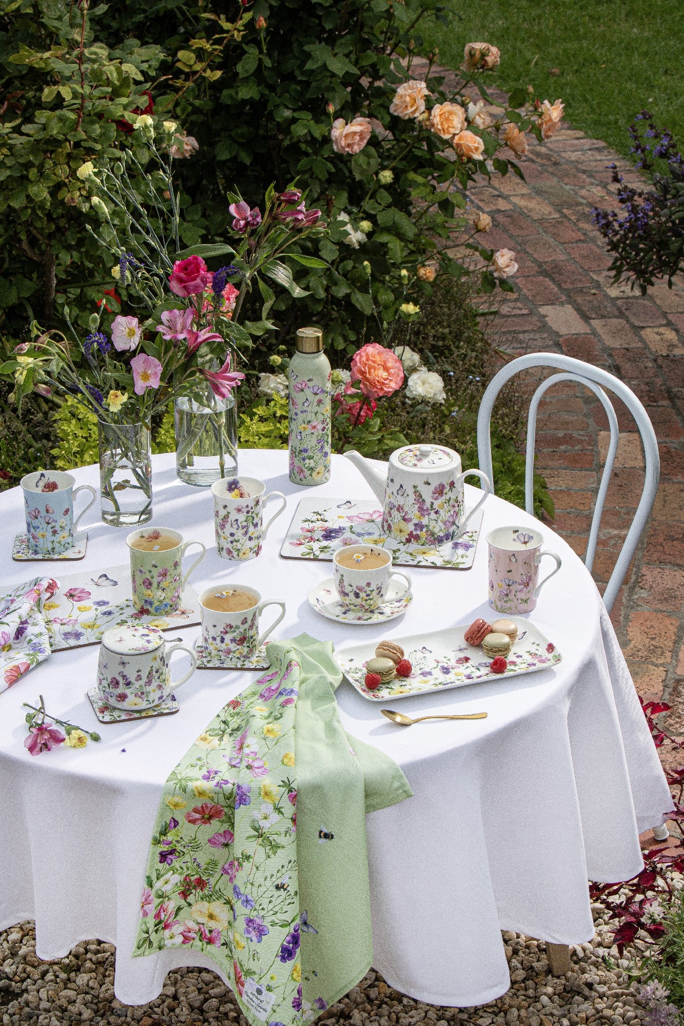 Garden Soiree Blue Mugs