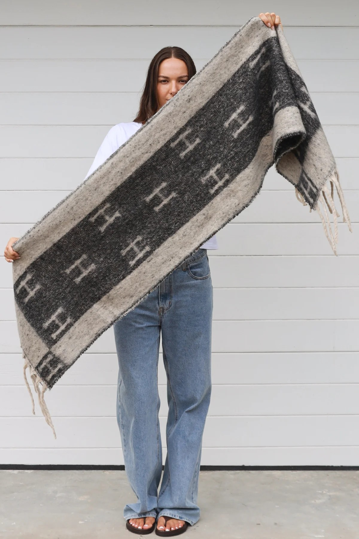 Scarf Winter Grey tones